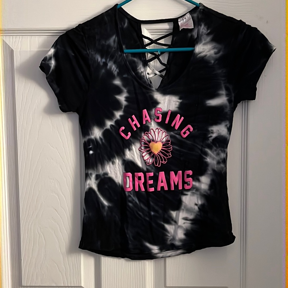 Small Chasing dreams t-shirt